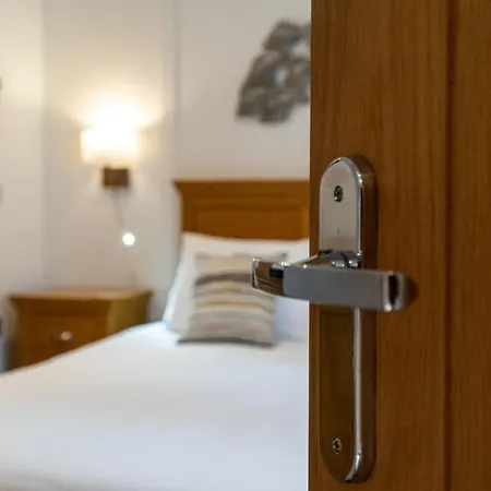 Mere Lodge - Lake Views * Bowness-on-Windermere