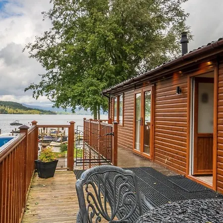 Сasa de vacaciones Mere Lodge - Lake Views *