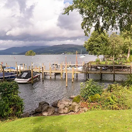 Mere Lodge - Lake Views Сasa de vacaciones *